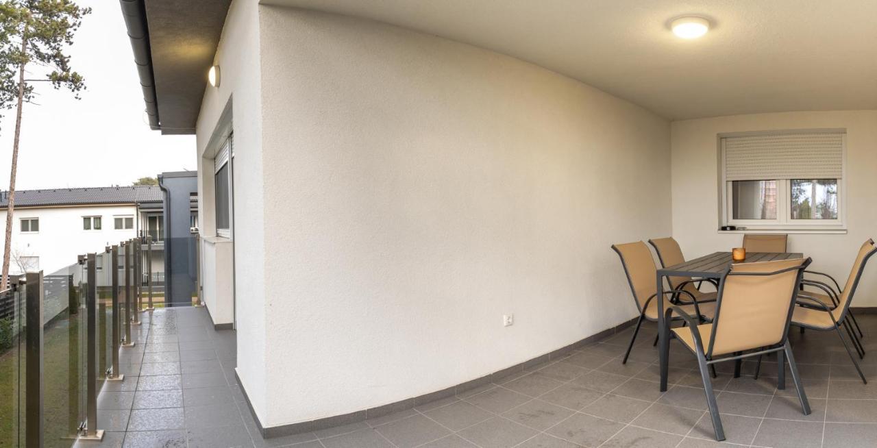Leda Apartmanok By Bltn Siofok Exterior photo