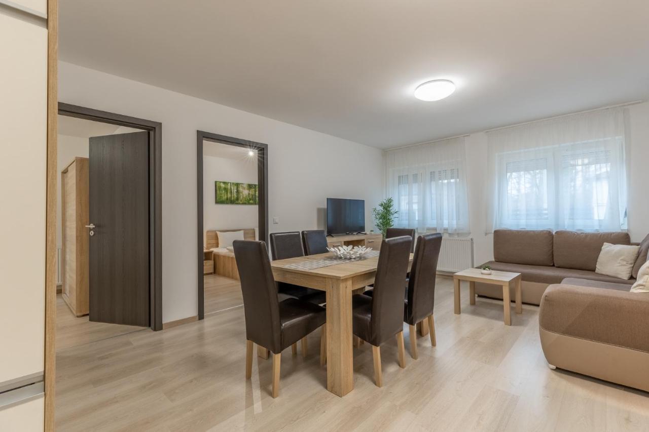 Leda Apartmanok By Bltn Siofok Exterior photo
