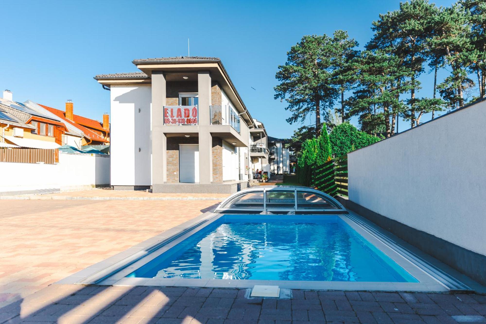 Leda Apartmanok By Bltn Siofok Exterior photo